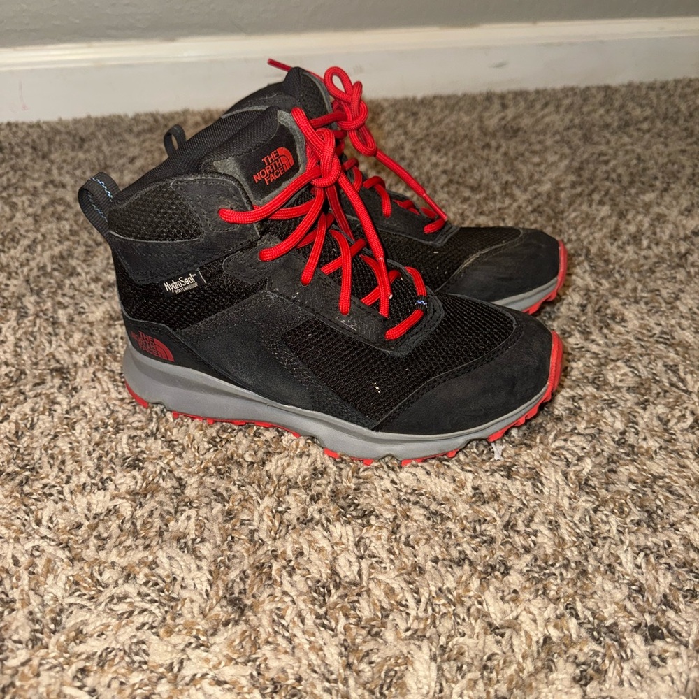 The North face Hydro seal hiking boot youth size 2